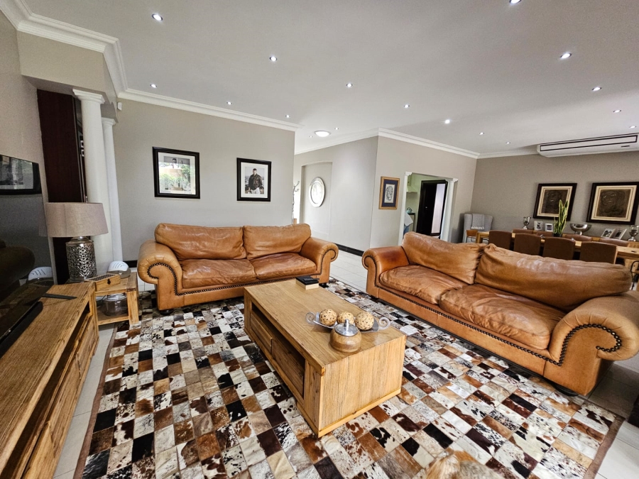 5 Bedroom Property for Sale in Jim Fouchepark Free State